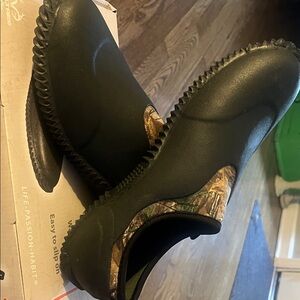 Realtree Black and Camouflage Chukka Boots